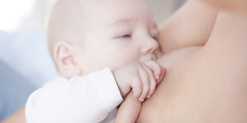 Bébé 6 mois : développement - santé et alimentation