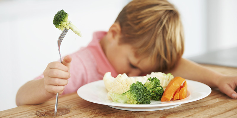 Nophobie alimentaire : comment aider votre enfant   passer ce cap?