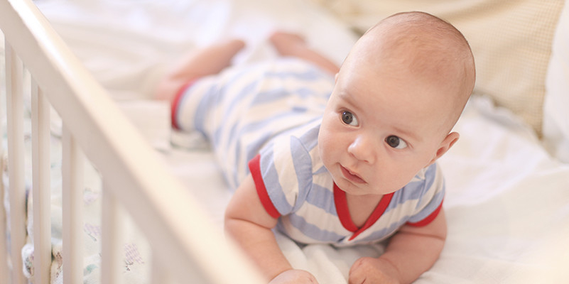 Prévenir les accidents domestiques de bébé, Autour de bébé